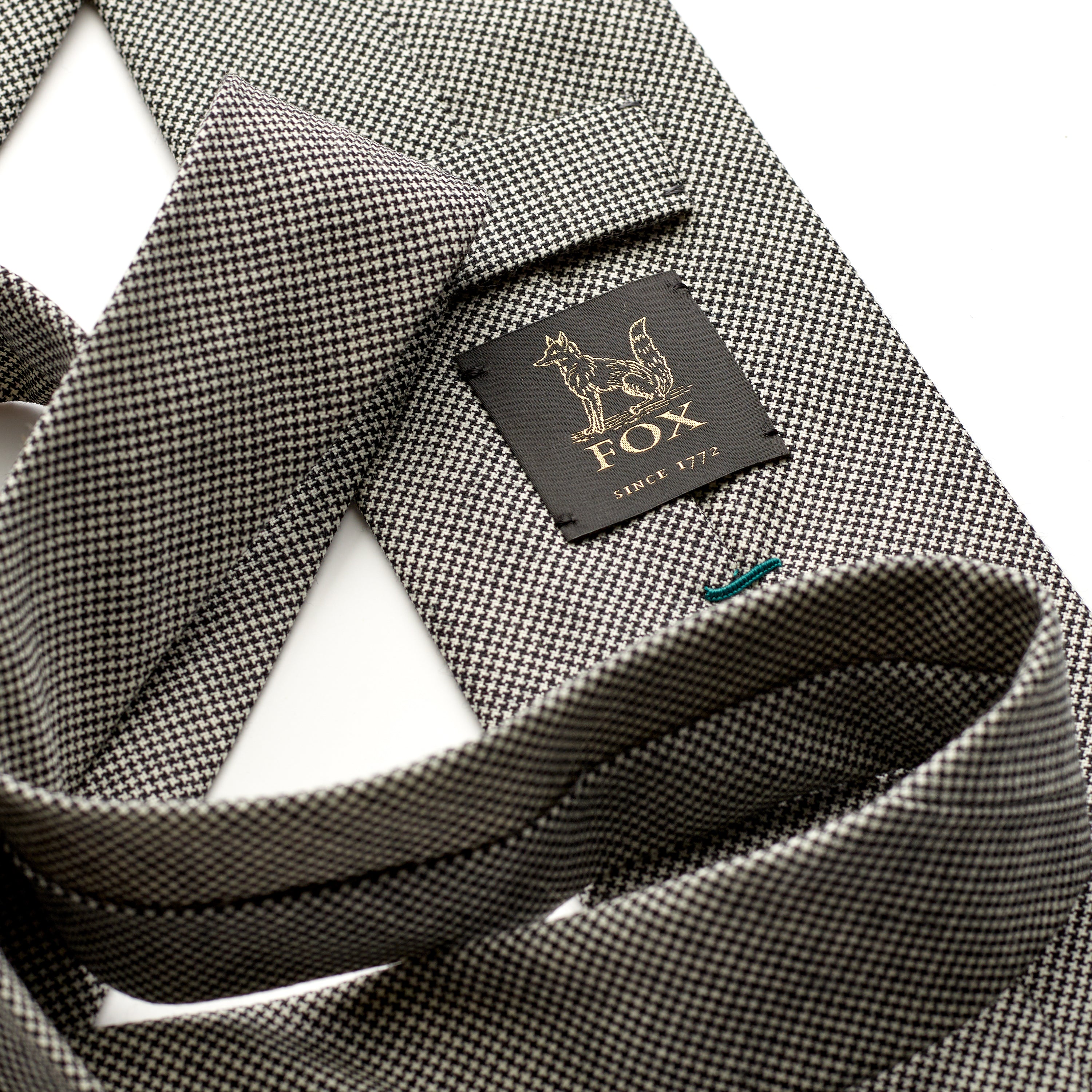 Fox 3 Fold Black and White Puppytooth Worsted Tie