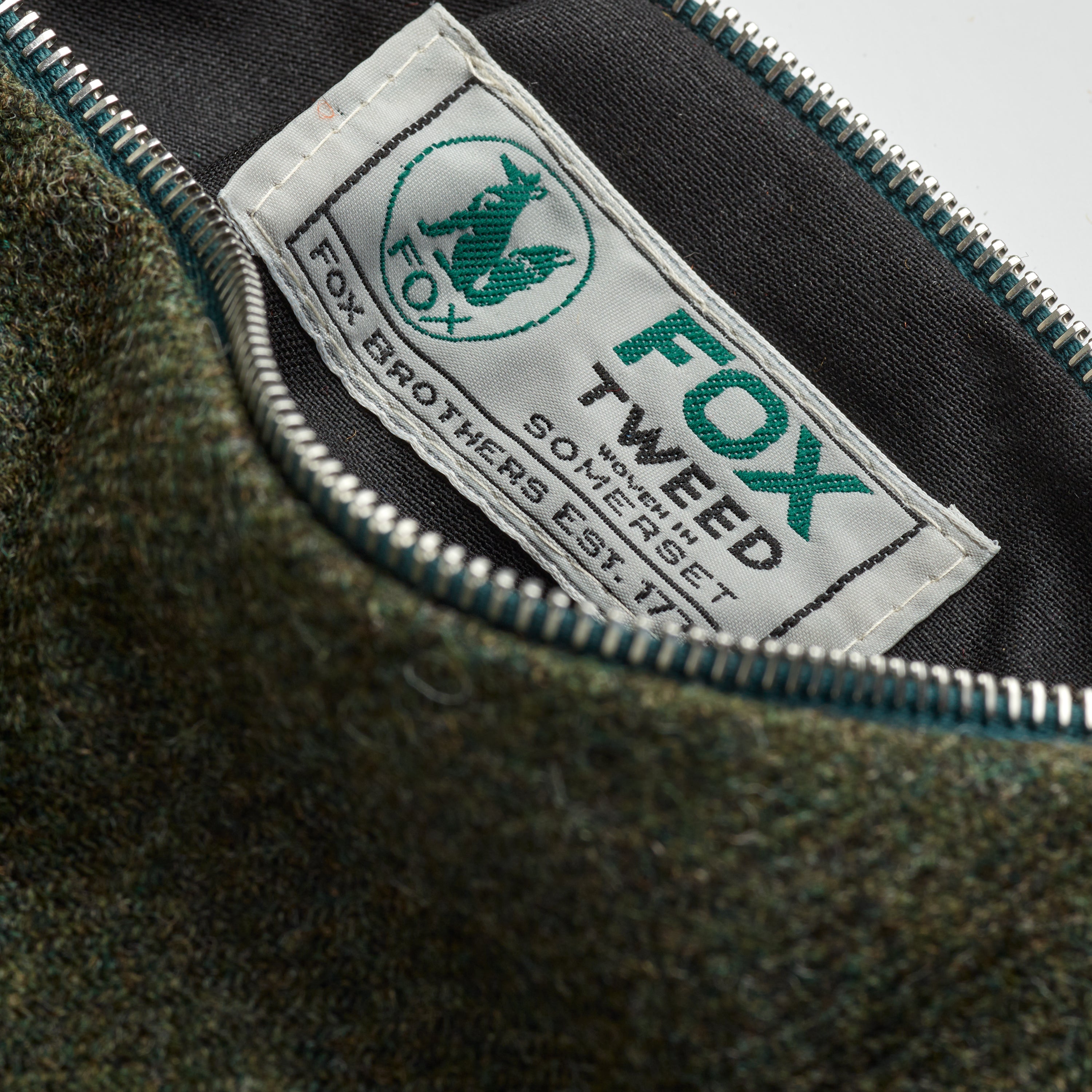 Fox Tweed Forest Green Medium Wash Bag