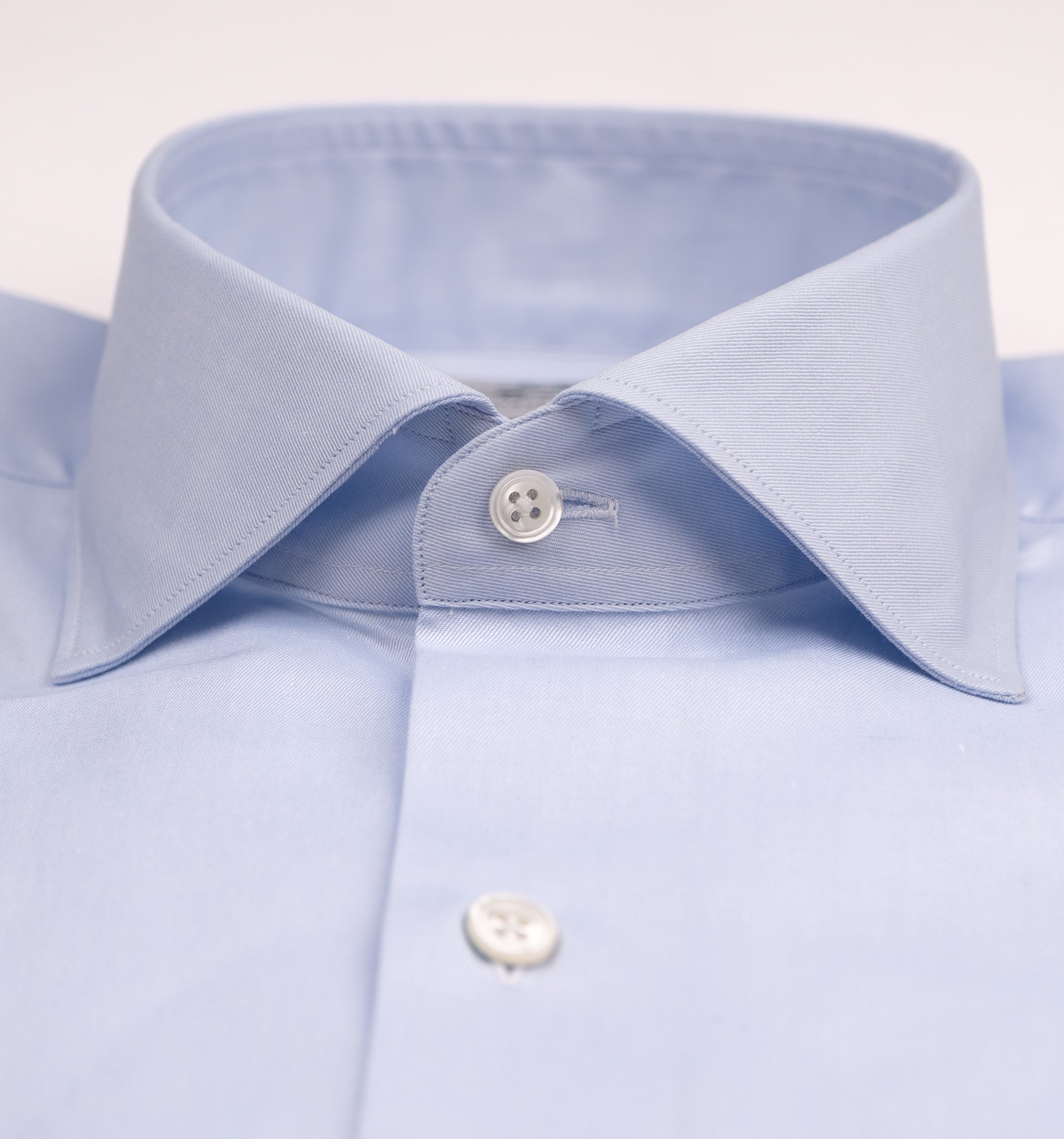 The Niven Shirt in Bluebird Twill