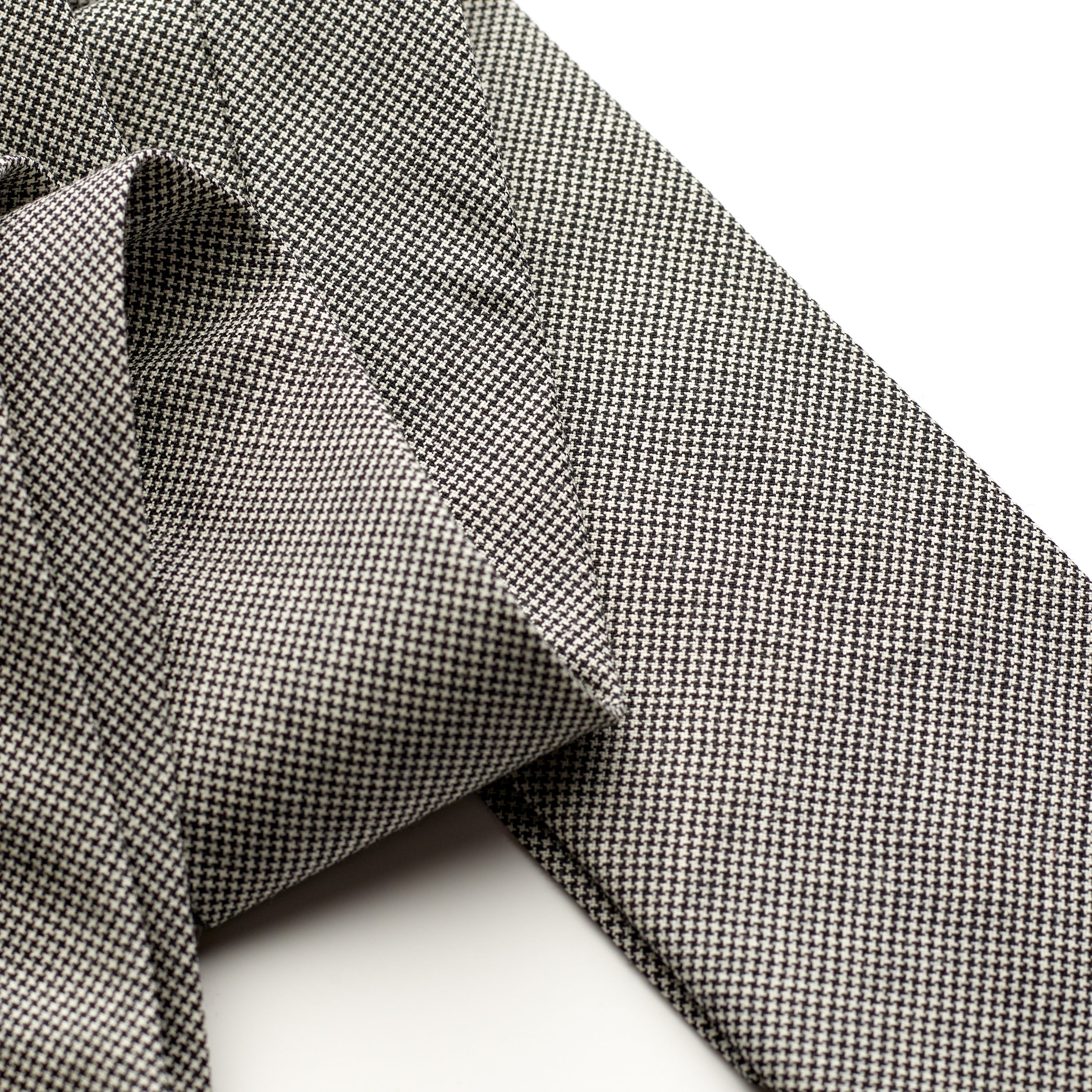 Fox 3 Fold Black and White Puppytooth Worsted Tie