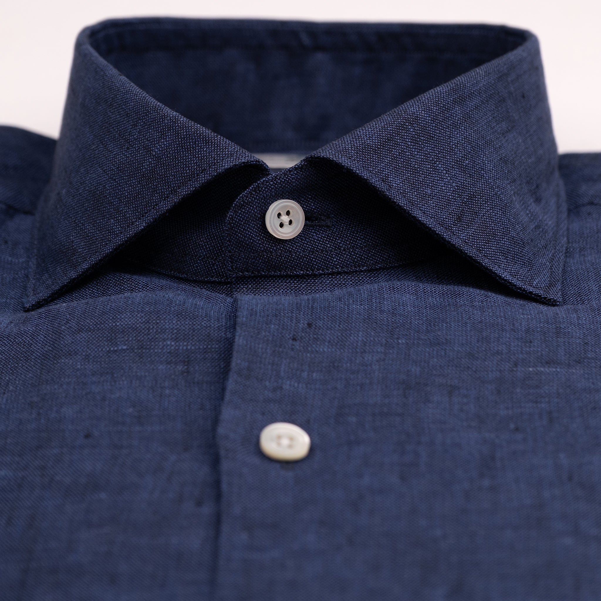 The Niven Fox Summer Navy Linen Shirt spread cloth detail
